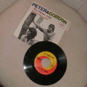 Vintage CAPITOL Record Picture Sleeve 45 rpm PETER & GORDON The Flower Lady 5808